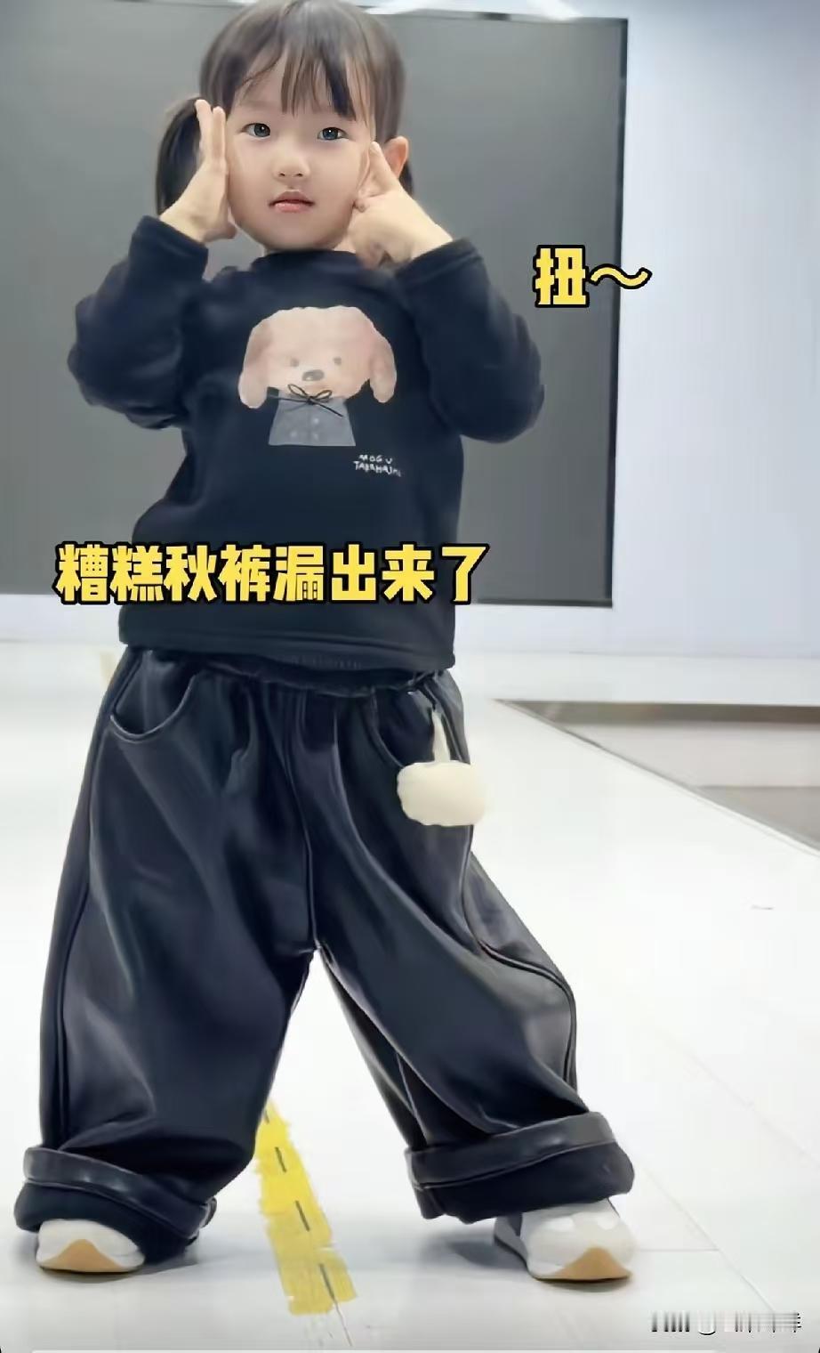 怪不得法国童装品牌会点名邀请闪闪当模特了！娃还是娃，靓的是背景身份是父亲，是家族