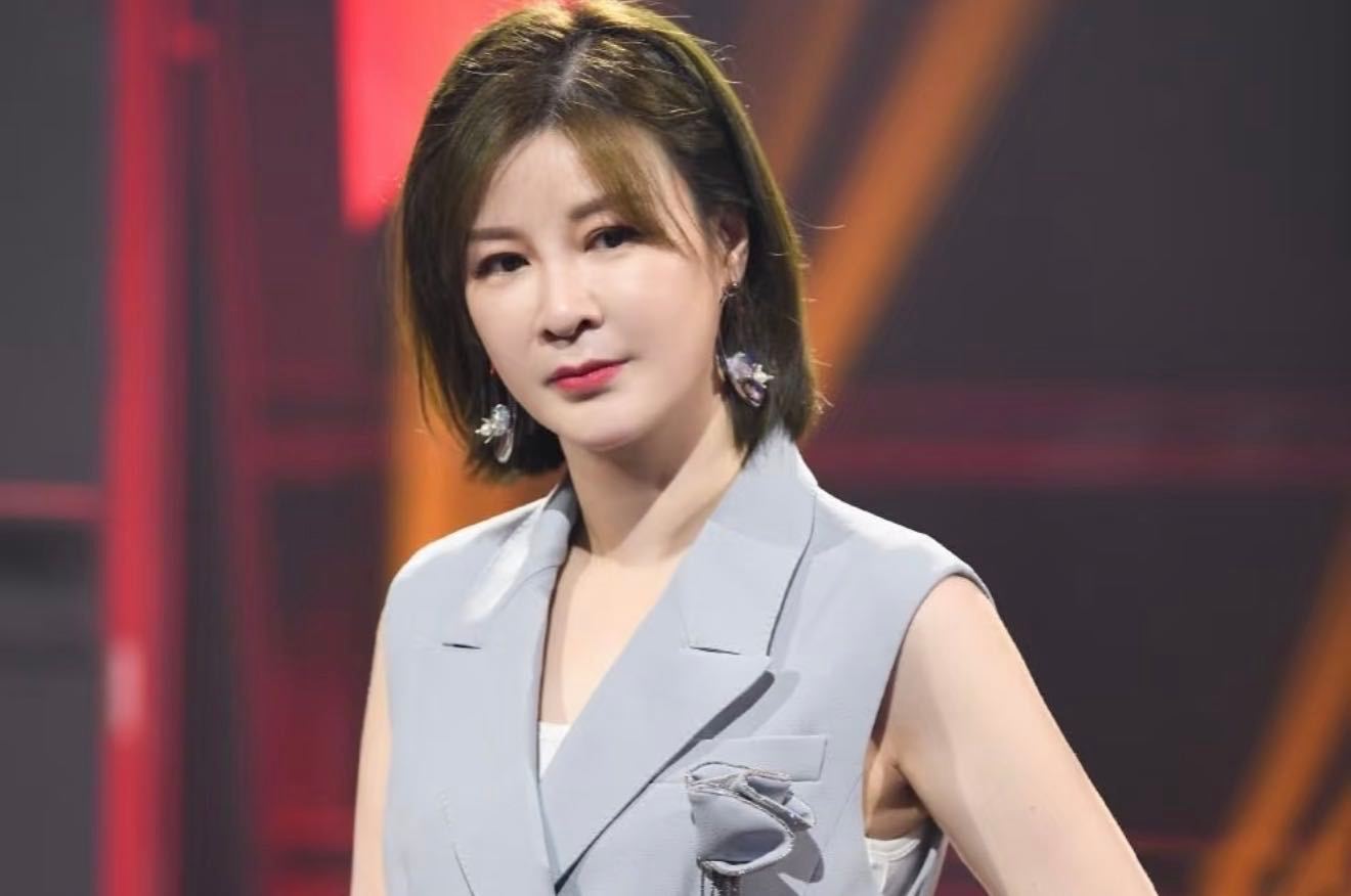 这才是杜华的本业 杜华优秀的方面也太多了，真的差点都忘记她的本业是女企业家了。就