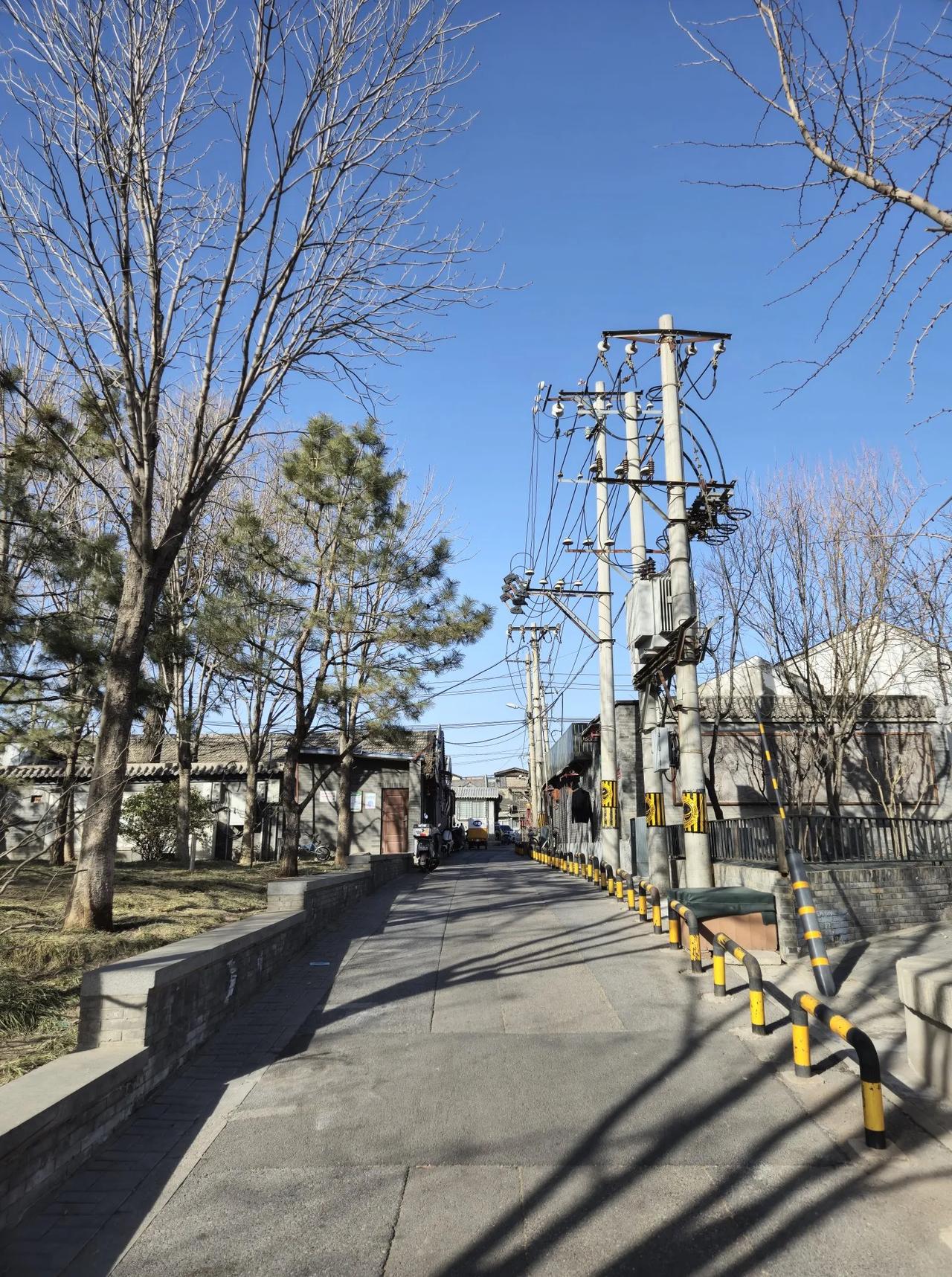 胭脂胡同
胭脂胡同，位于西城区珠市口西大街北侧，呈南北走向。南起珠市口西大街，北