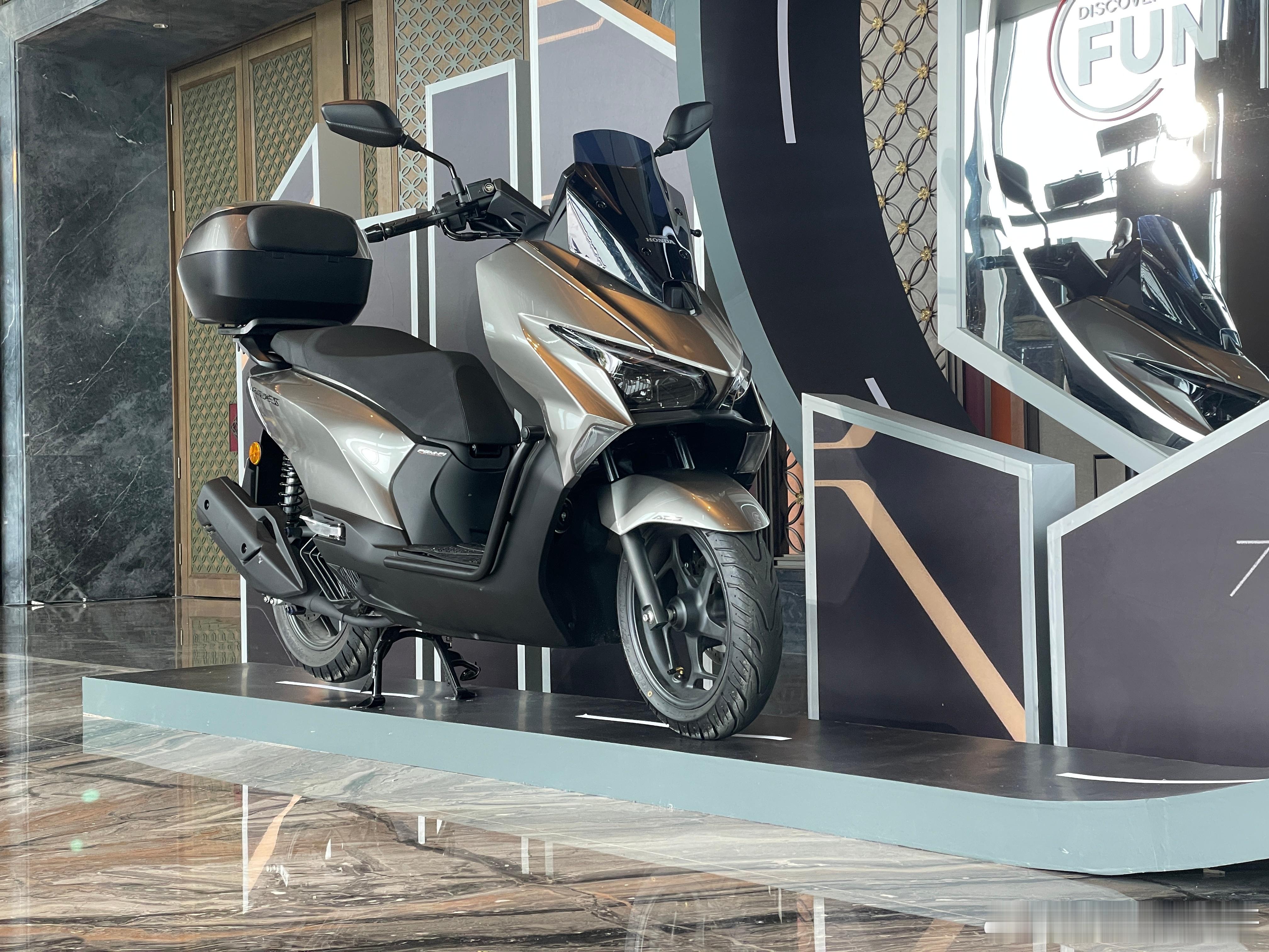 新本ns150es新车试驾会中，随手拍几张。 