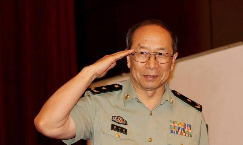 “中国人不守信用，在1842年白纸黑字签了永久割让香港条约，如今却要收回！”20