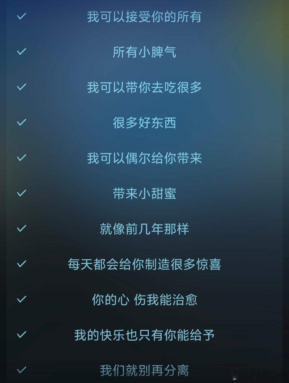 高超是一只神奇的四次元电波角落生物，累的时候会变成呆萌的笨蘑菇，拍一下吭一声，会