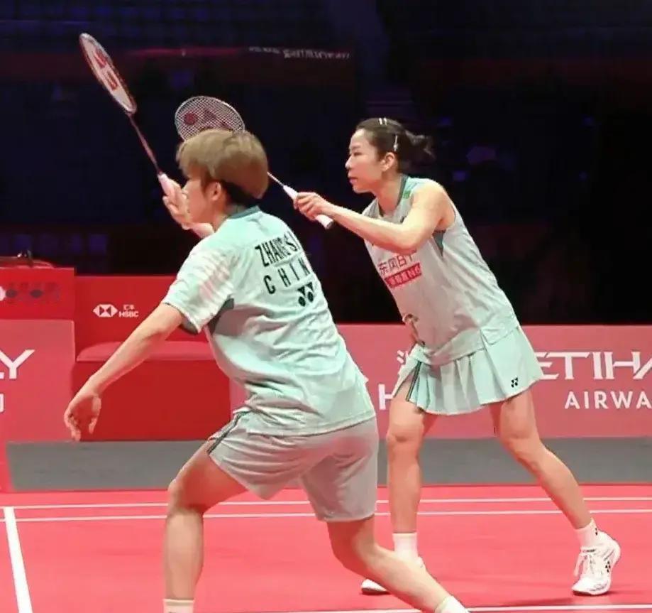 盯着张殊贤的正手位打，马来西亚组合拆解了冠军的代码。
 
她们没拼力量，而是用网