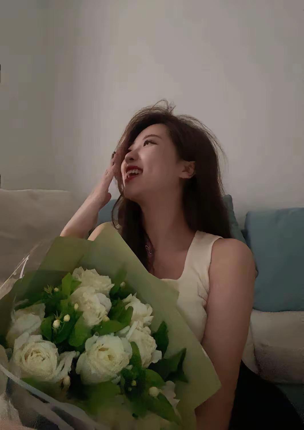 花不贵 但她等了六年也没等到