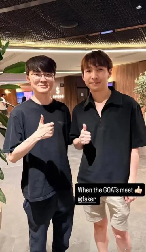 居然看到了Xnova和Faker的合影dota2