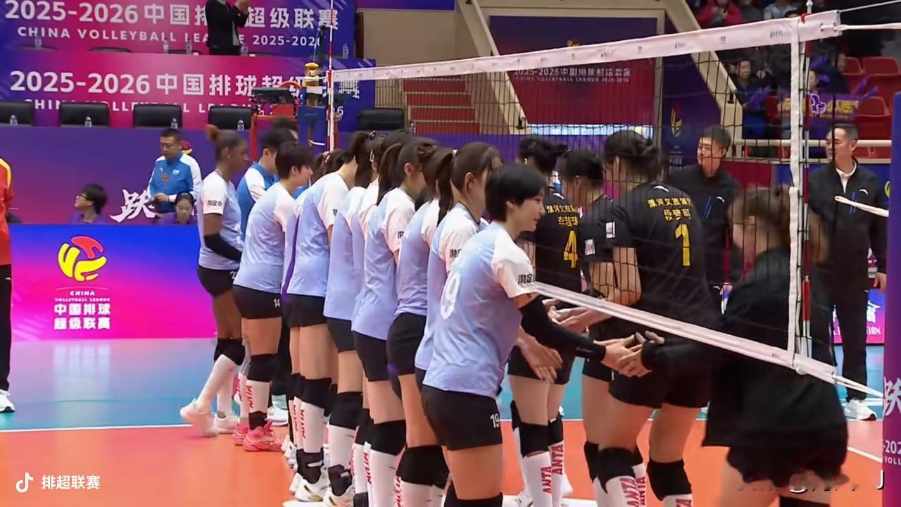 1.13天津女排主场迎战山东女排
       刚刚遭遇主场0：3脆败北京女排的