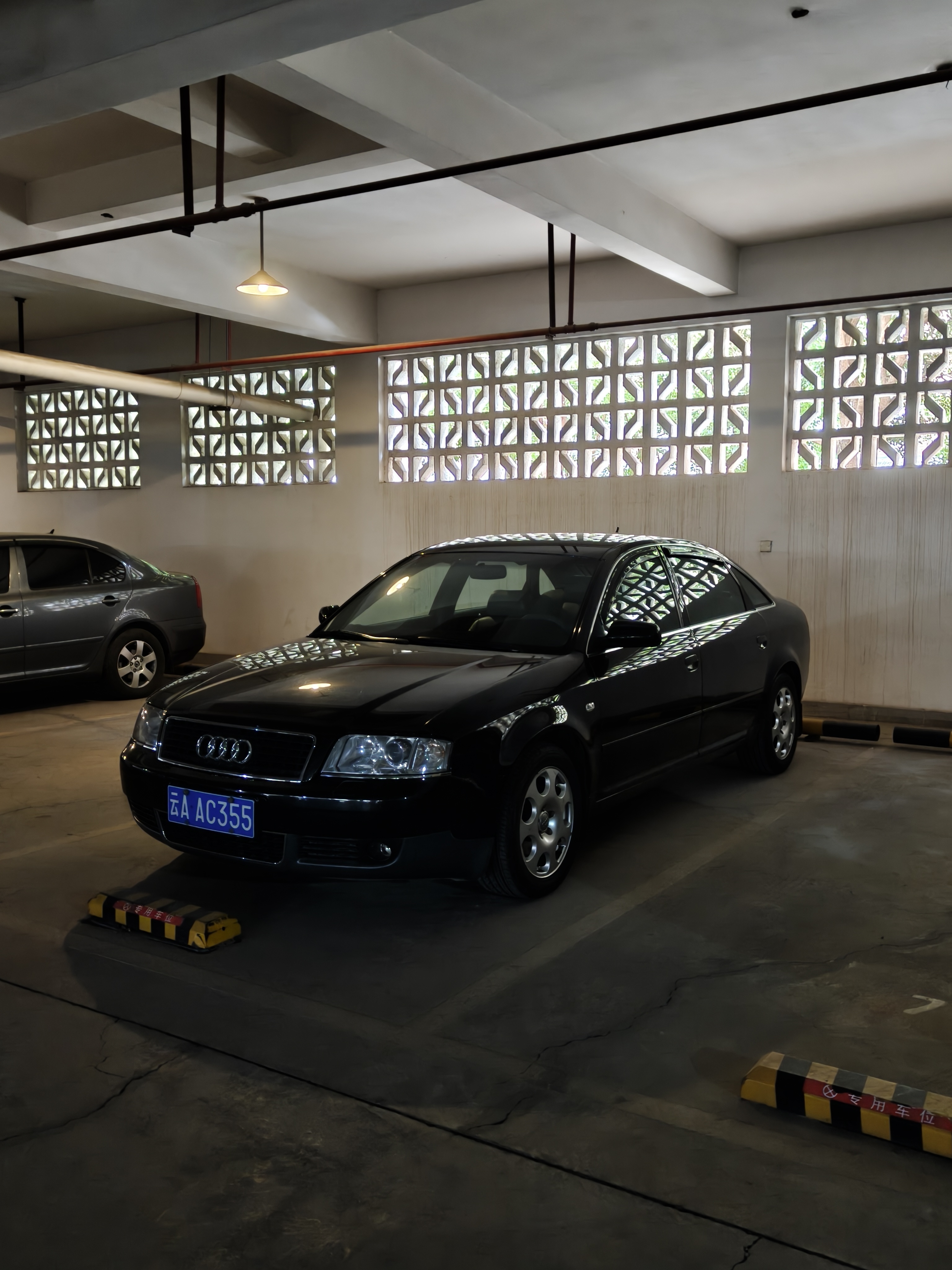 今天拍到了很多有意思的车，图3这个感觉挺长时间没见过了