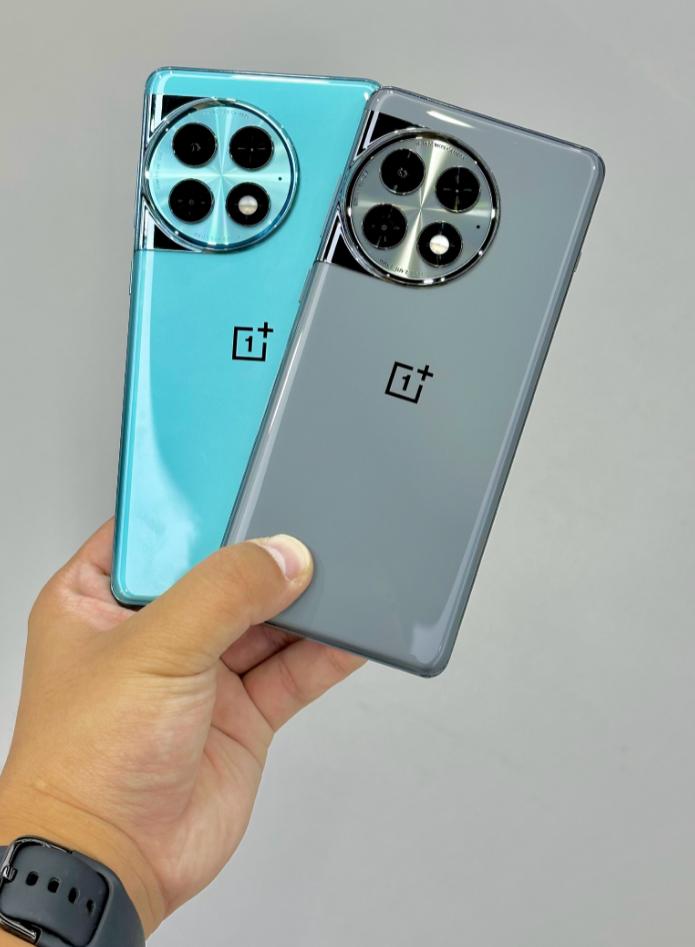 一加Ace2 Pro和红米K60至尊版真的是“卷王”，一个2599，一个则是29