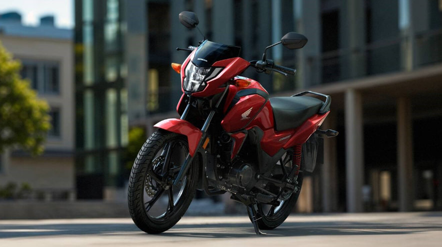 车市热门[超话] 近日，Honda在海外正式发布新一代CB125F，这款入门街车