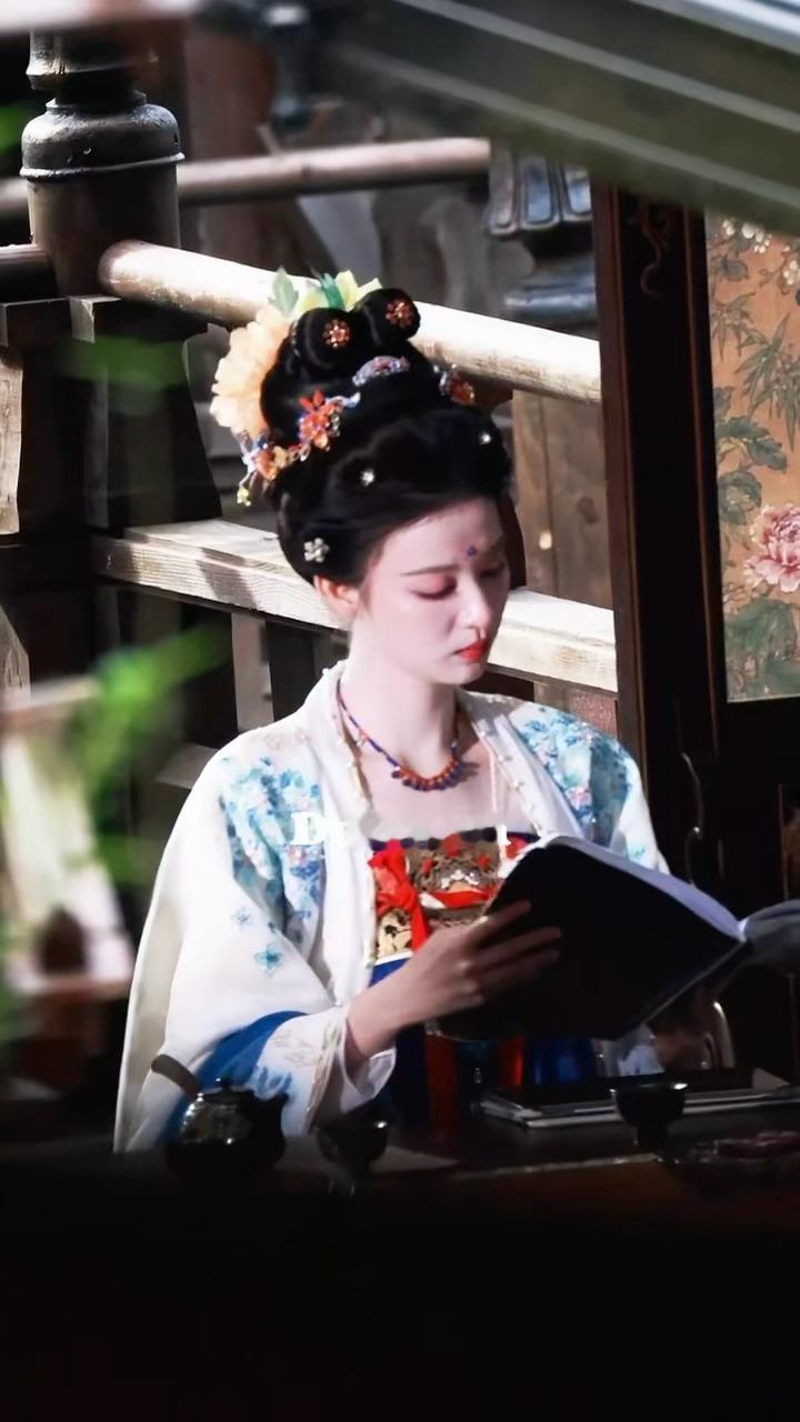 好温柔的当家主母裟椤 不知道小楚然的脚好点了吗🥹王楚然裟椤﻿王楚然浮生﻿