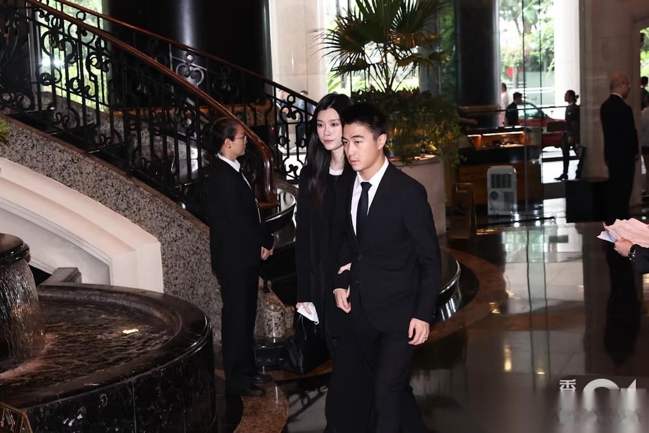 窦骁， 真是一点都不扛事！ 发现没有？ 每次何家有大事基本就没都没窦骁什么事，这