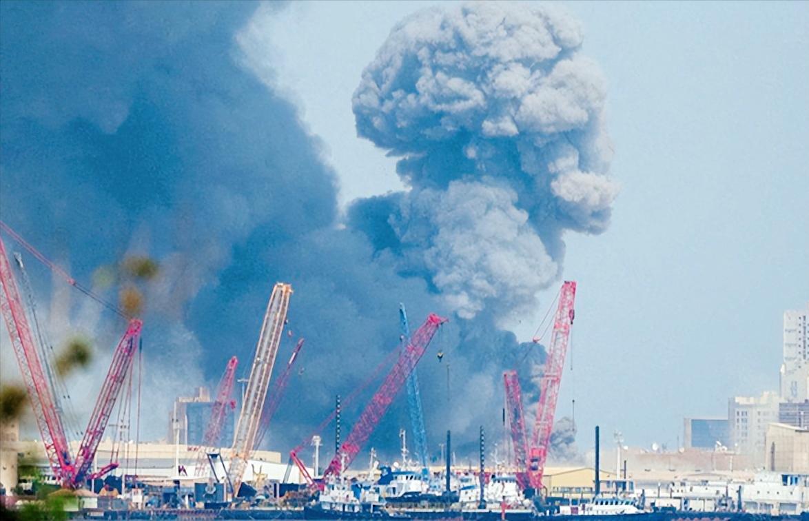 美伊又掐起来了！一边是美方突然指控伊朗研发能打到其本土的导弹，一边是伊朗直接怒怼