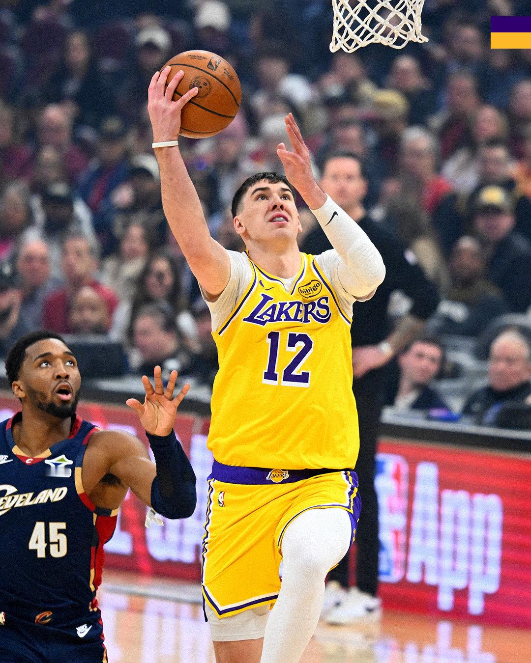 湖人vs骑士 | 第三节🔚湖人7️⃣7️⃣ - 9️⃣9️⃣骑士湖人国度