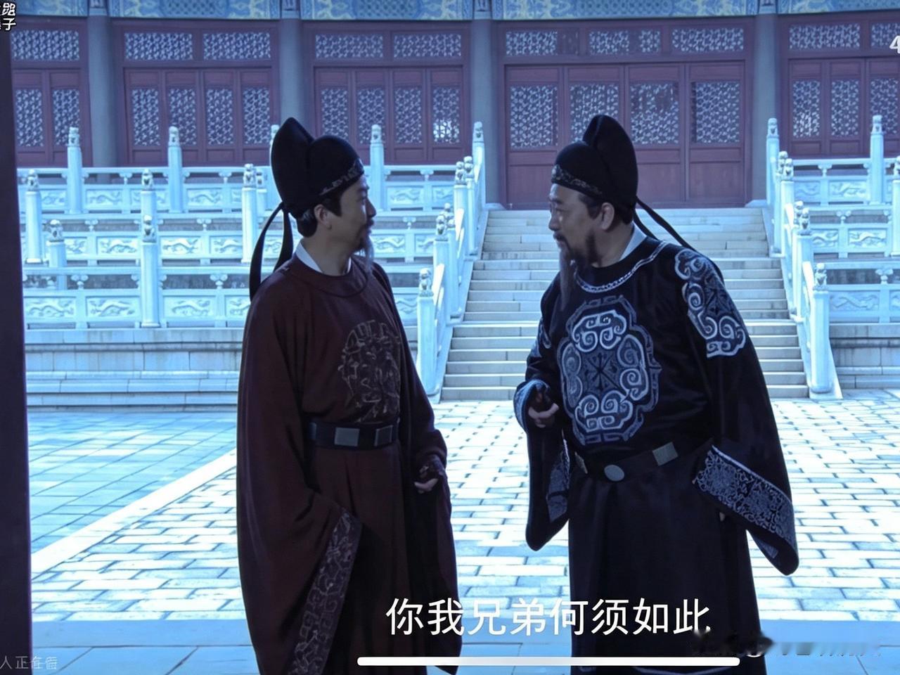 虽然都是宰相，张柬之的年纪还大5岁，但是，他还真没资格和狄仁杰称兄道弟，他应该自