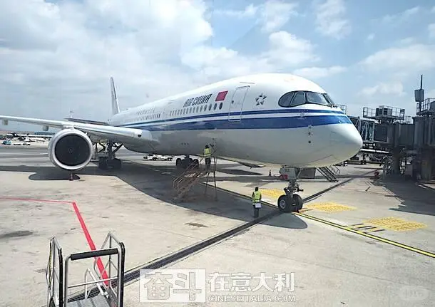 国航飞米兰航班差点撞机 中国民航展开调查