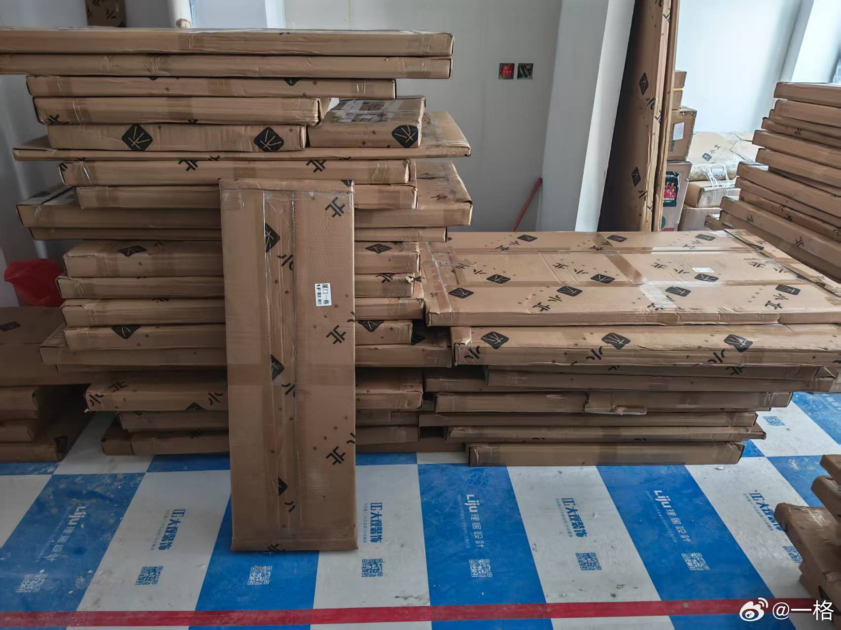 全屋定制的东西居然这么多！师傅搬了五六个小时了还没搬完，等安装好了拍个视频给大家