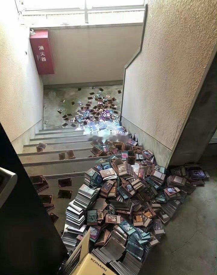 如果孩子父母知道这玩意的价值，估计要哭死...... 