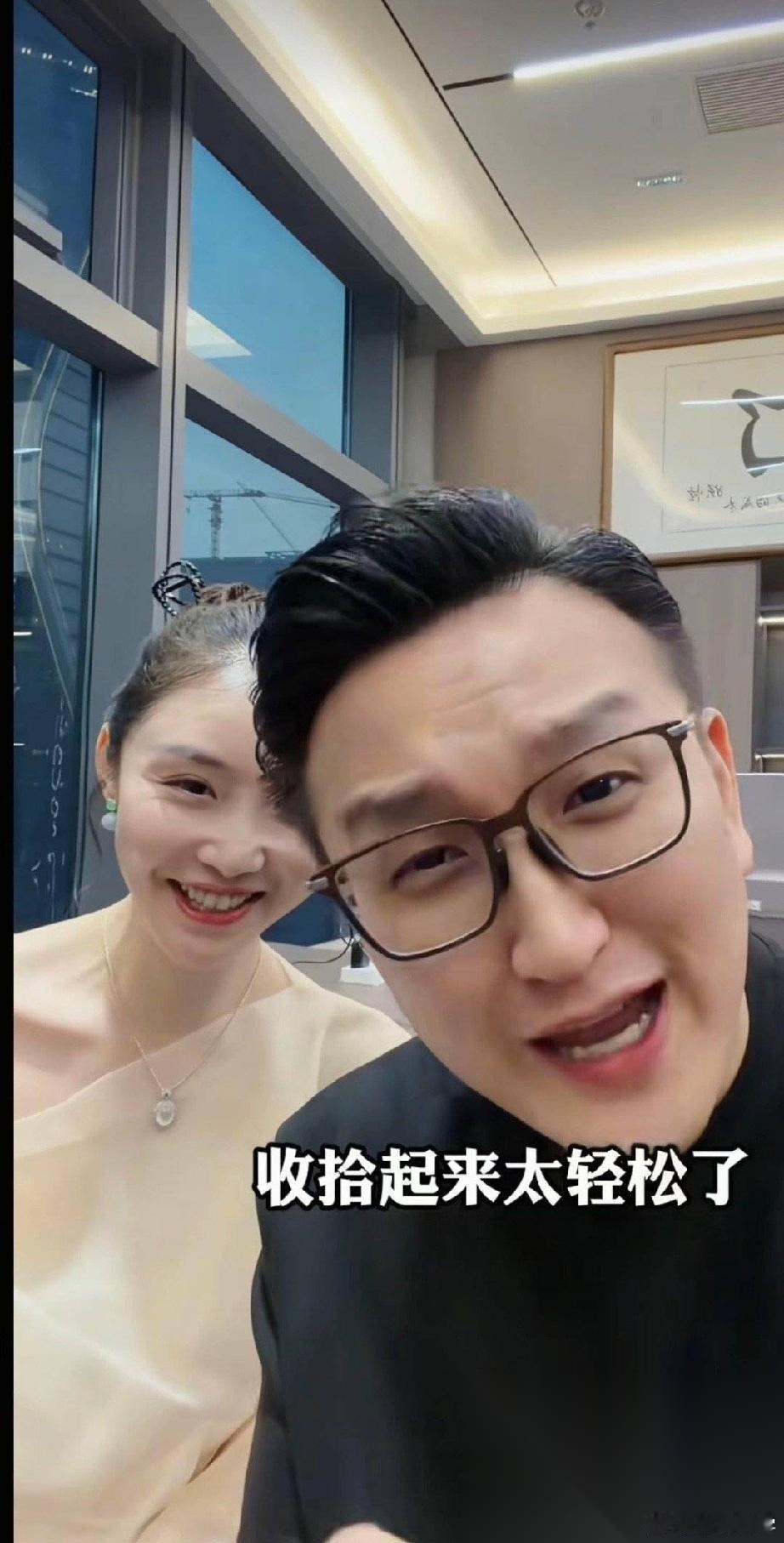 相由心生， 陈露现在的面相已经变了， 美颜开那些大， 都无法掩盖她眼角的皱纹， 