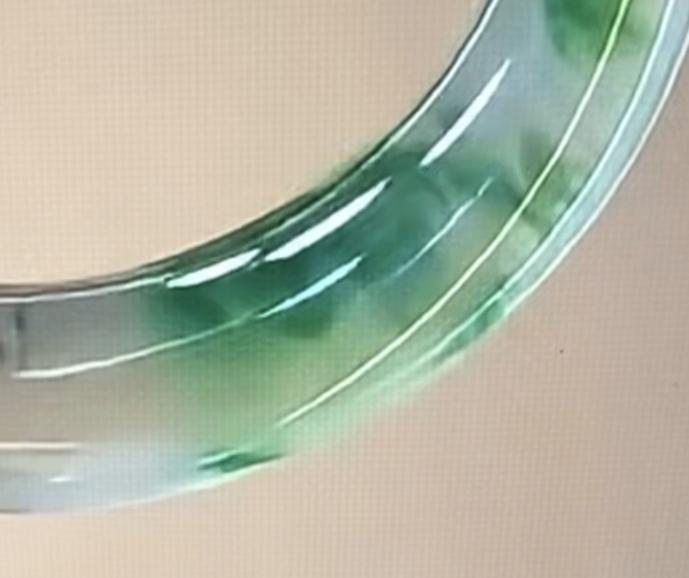 我认为可以要，分手之后，礼物当然能要回来啊！咱先不说别的，有些礼物那可是花了不少