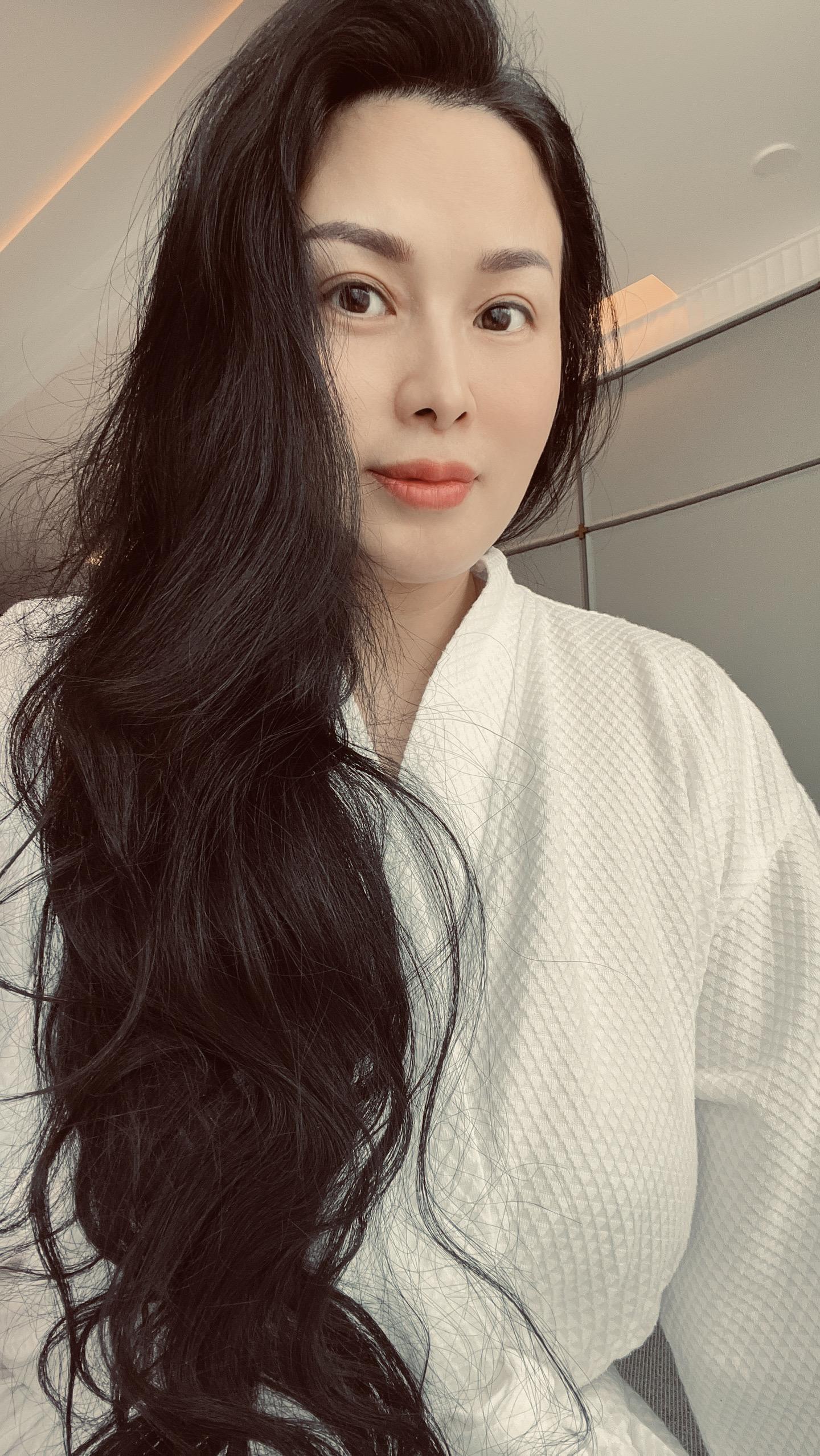 一个拥抱，胜过千言万语。
