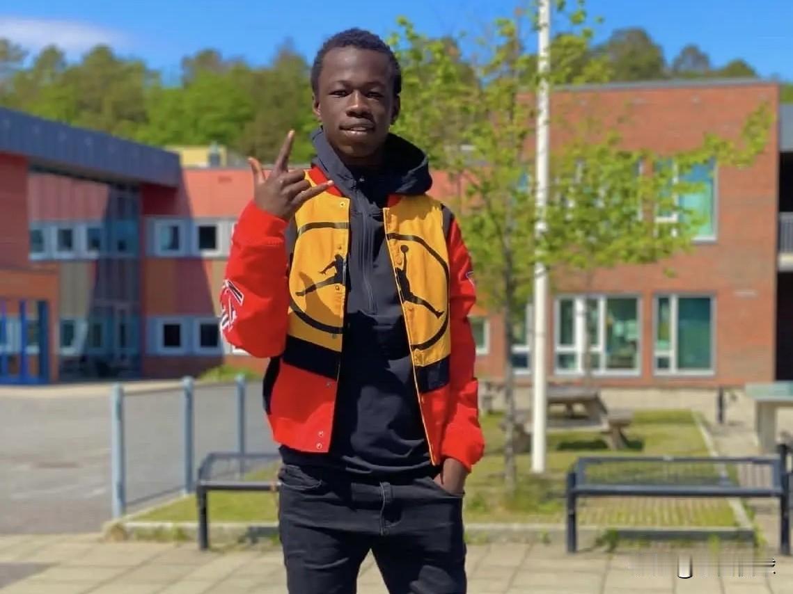 北京国安有意格甲球队身价王…今天北京国安绯闻外援孔特的事传的沸沸扬扬，为此我是专