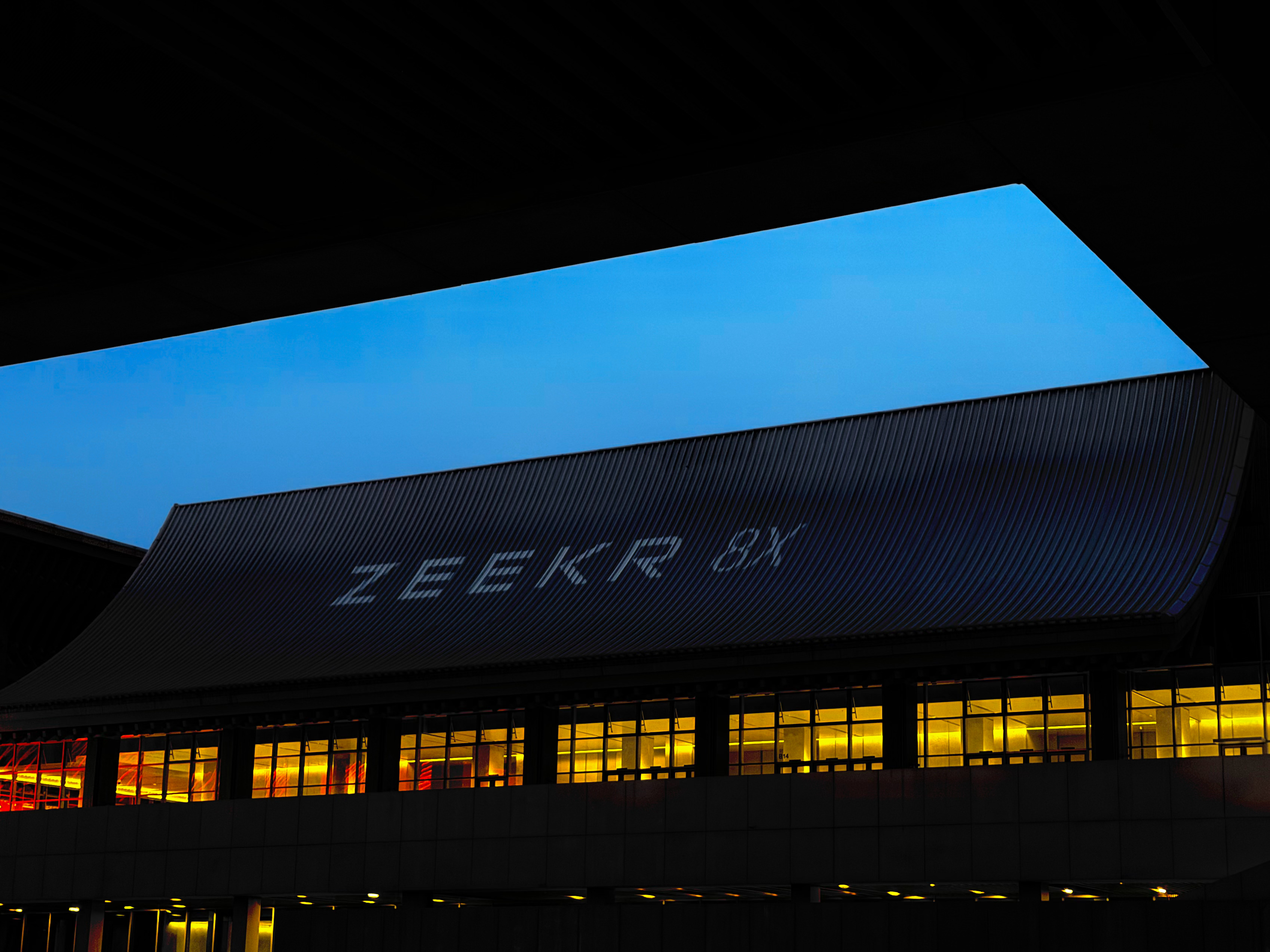 随手一拍的极氪8X上市发布会 现场