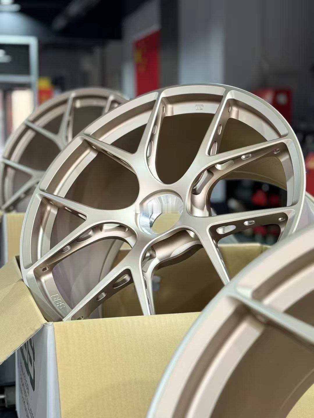 BBS FIREVO CG色992 turboS 中锁专用数据订货已涨价几千块 