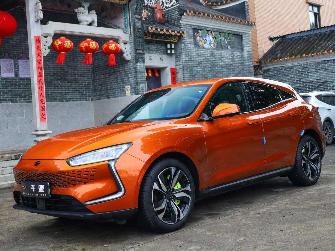 敢问有几个车企不想成为赛力斯啊？赛力斯选择全权交由华为主导运营，是认清自身短板后