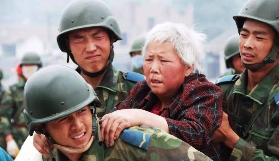 还记得 17 年前那 “惊天一跳” 吗？时至今日，依然震撼人心，令人热泪盈眶。那
