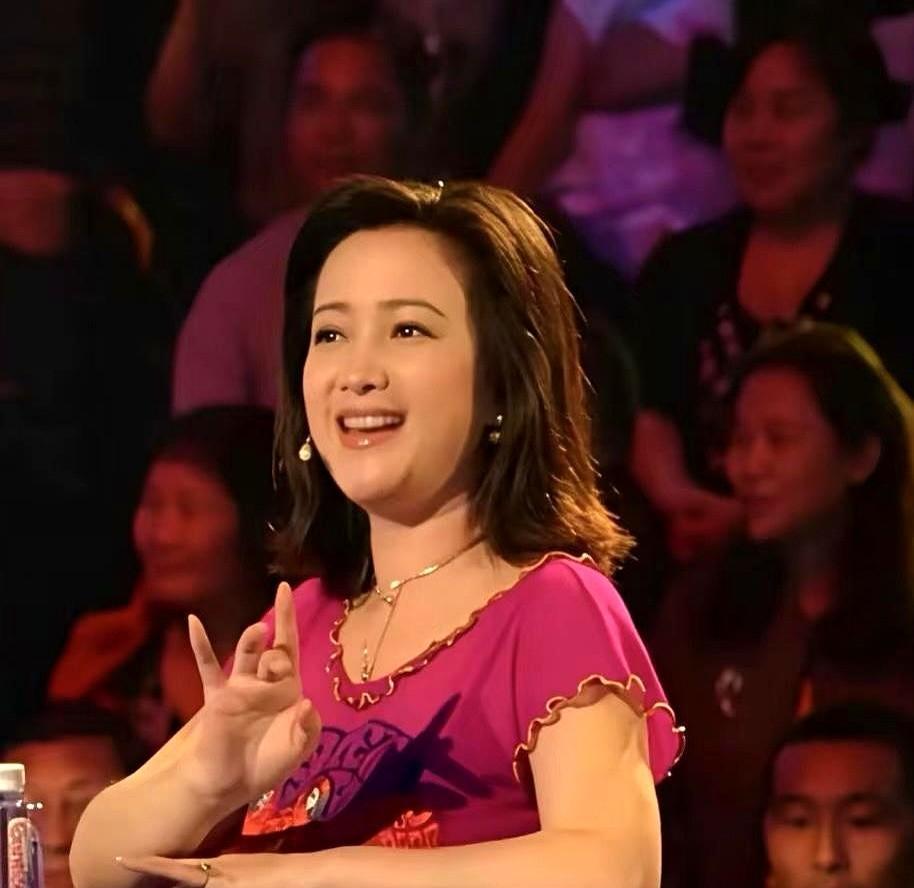 78%的女演员，今天会直接拒绝为婚姻退场。
1995年，许亚军和何晴在《风荷怨》