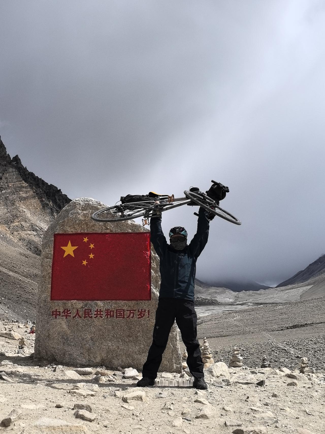 俱身机器人肯定是未来代替汽车业，稳居工业皇冠的工业产品，是十倍以上的主航道。在这