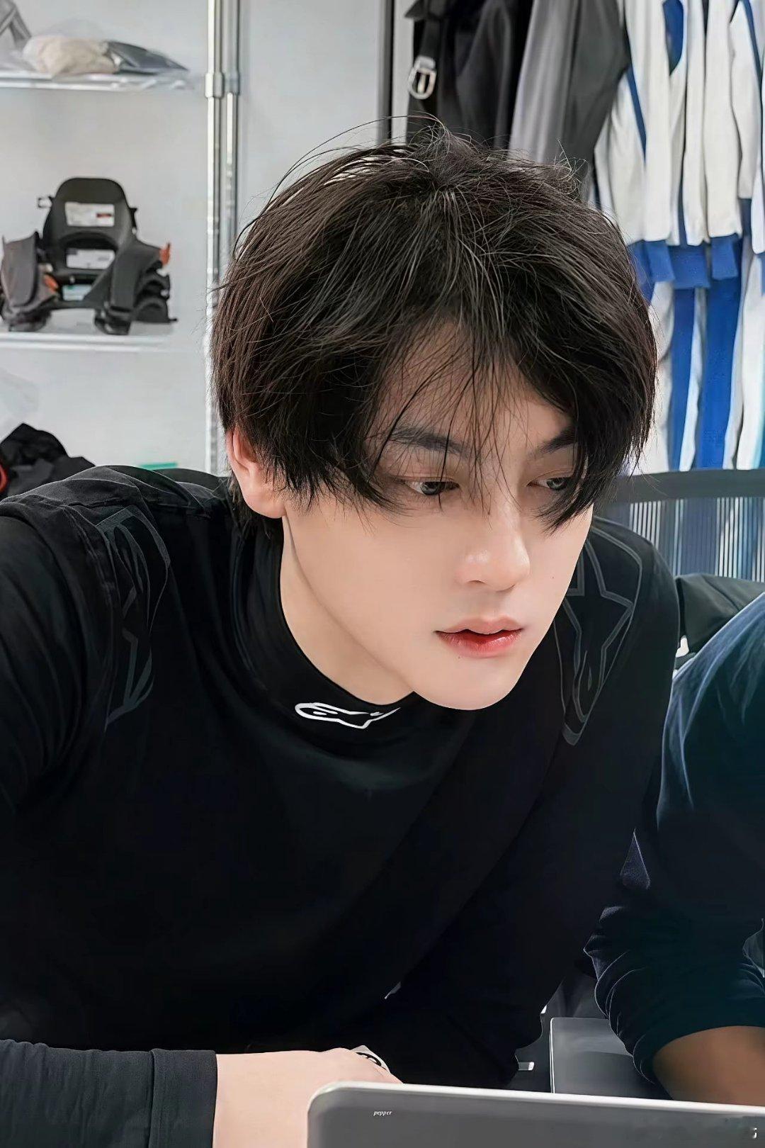 txn 最是明月透人情，江河之水散人心.“𝐼𝓉 𝒾𝓈 𝓉𝒽𝑒 𝒷