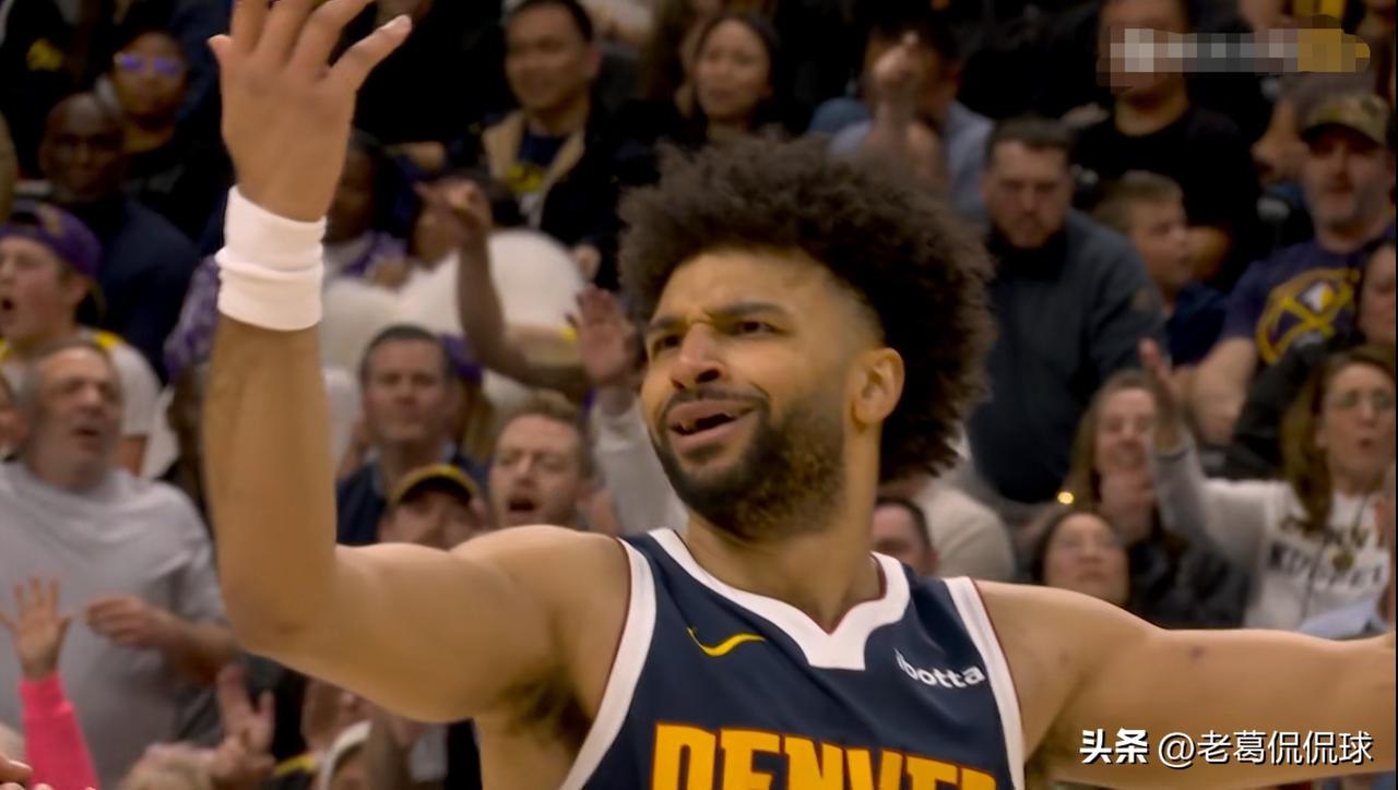 掘金当家后卫穆雷真是湖人的噩梦！在今天掘金主场以120：113战胜湖人的比赛中，