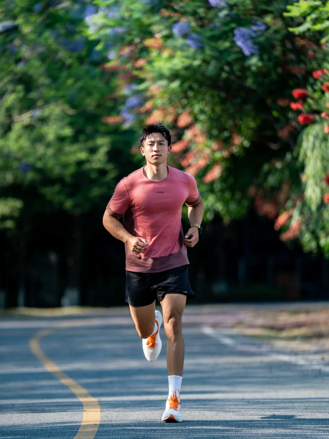 天府绿道跑步，轻爽藏在羊毛里