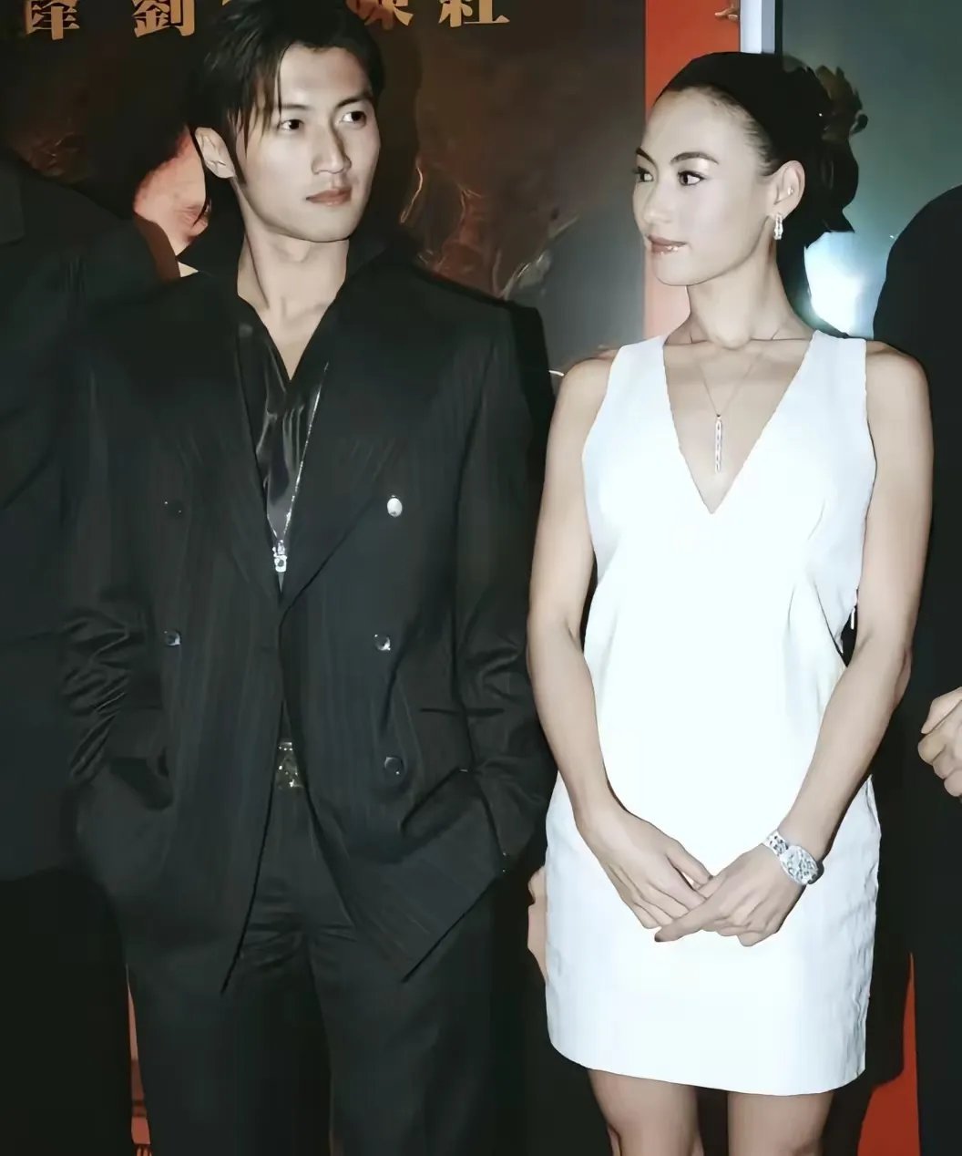 突然懂谢霆锋了，张柏芝哪哪都好，但是就有一点不行，那就是张柏芝实在是太独立了。 