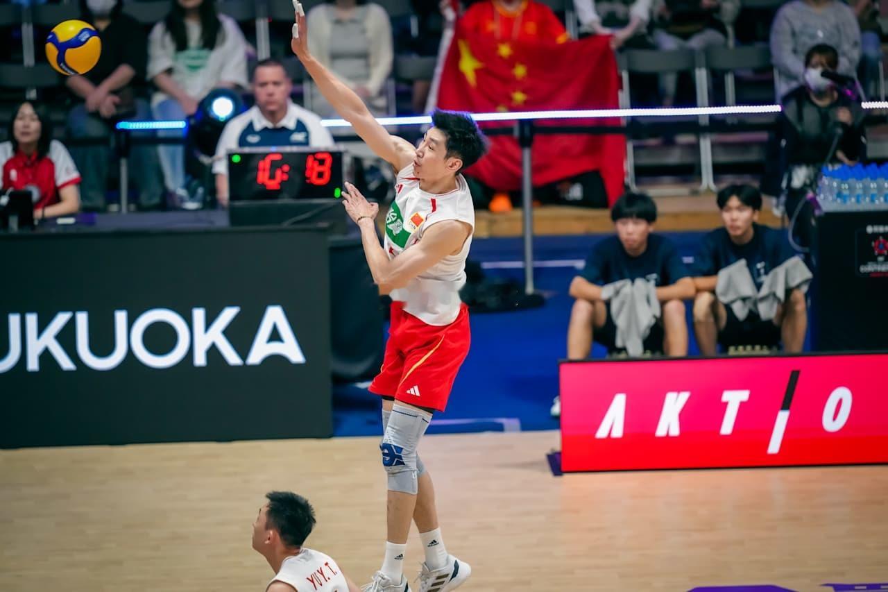 中国男排1-3韩国男排（亚锦赛1/4决赛）中国男排接应江川4分（9扣1中2失误0