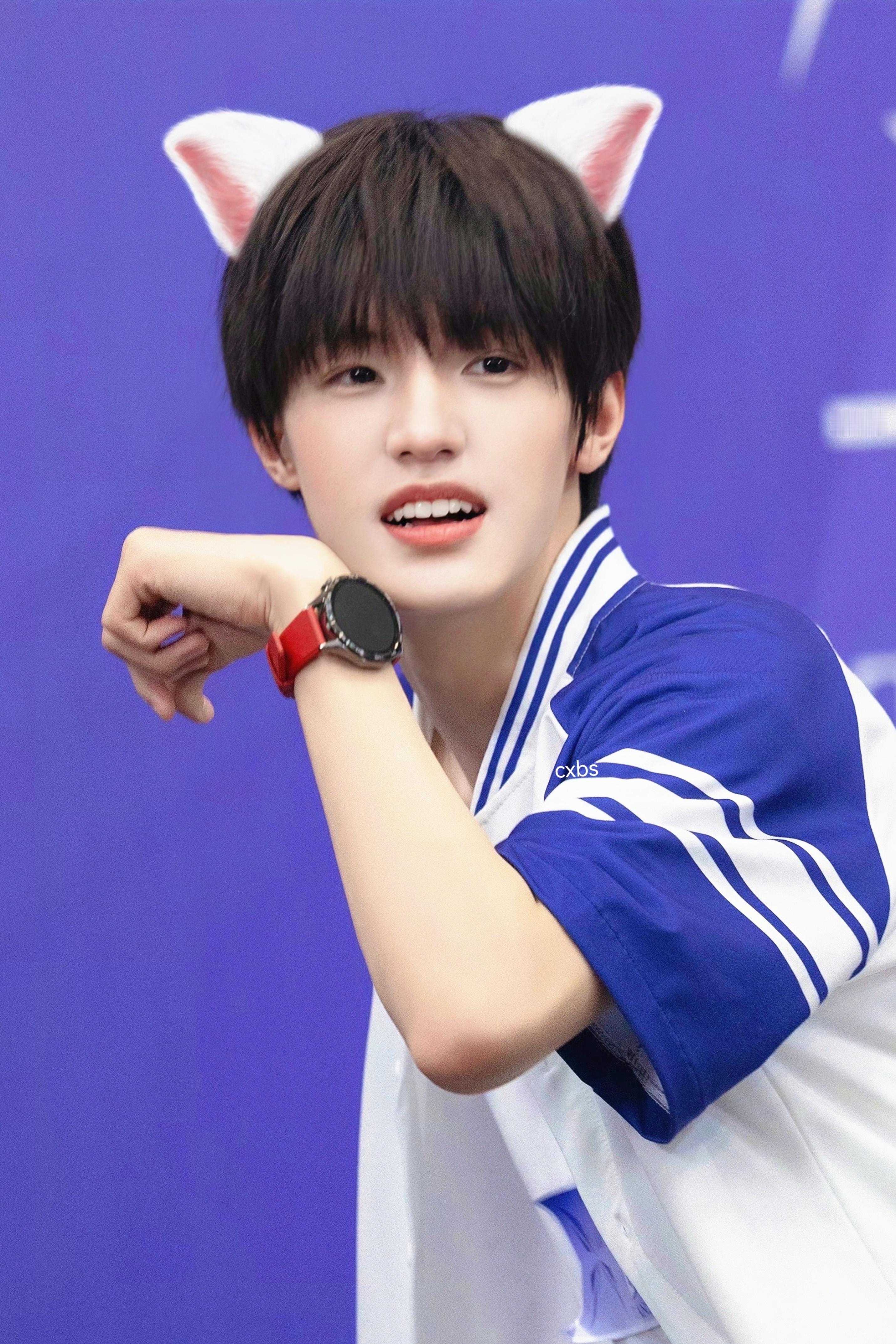 #禹事不慌张#✧#张泽禹三次公演暂列第一#我怎么才看到猫猫狗！​​​