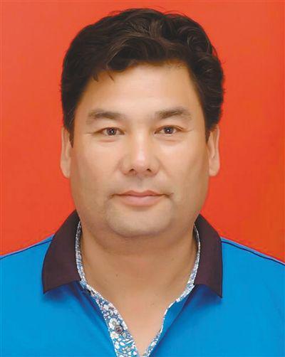 倾尽积蓄创办乡村学堂！库尔班·尼亚孜，以教育搭建民族团结连心桥
 
库尔班·尼亚