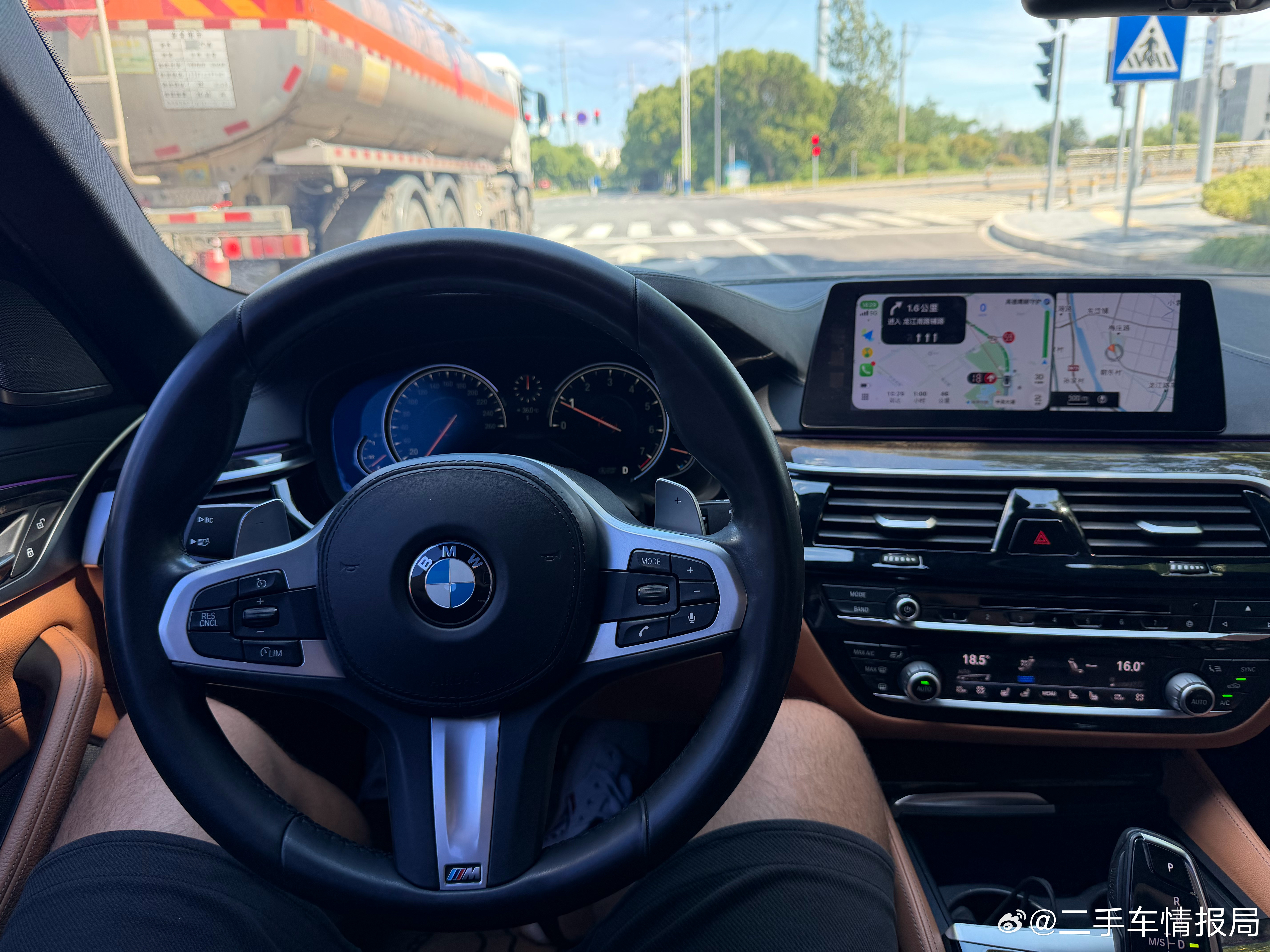 无锡方向送车，一会儿采访一下大哥明知道有12万的530，怎么就不反悔