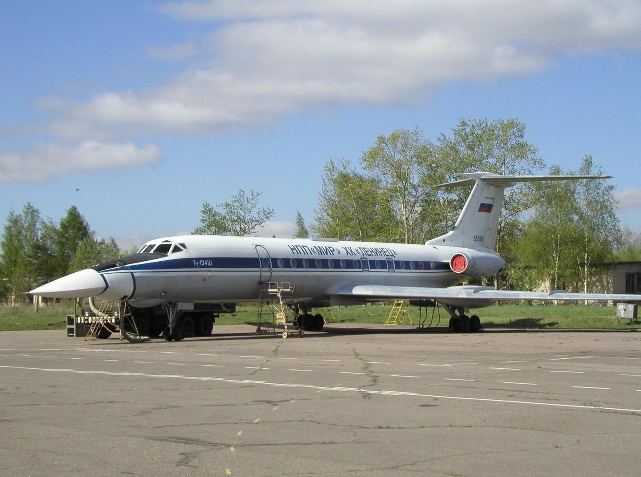 Tu-134Sh：披上苏-34“鼻子”的雷达试验机
这架外形奇特的图-134Sh