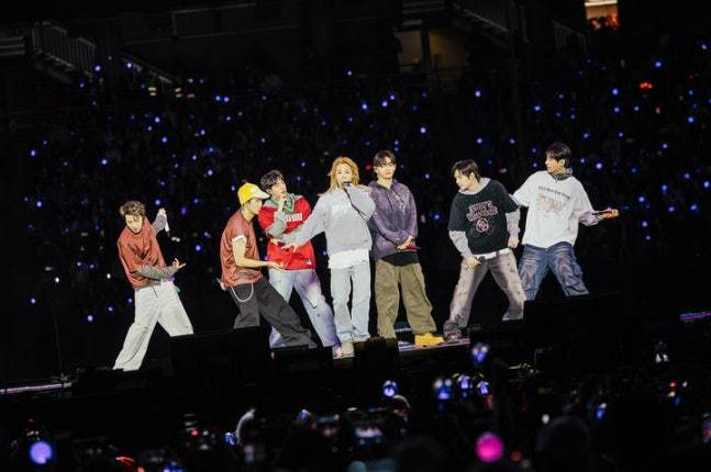 【entertain】[BTS打破滚石乐队纪录，登顶全球巡演票房之巅]防弹少年团