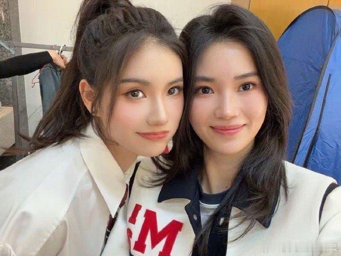 夏思凝王添艺 夏思凝、王添艺等人亮相浙江卫视春晚，演唱《我会等》。2月18日，田