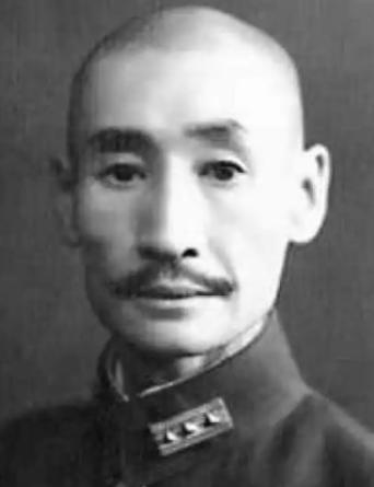 1932年2月，马占山宣布向日本投降，顿时国内上下一片哗然，讨伐声不绝于耳，然而