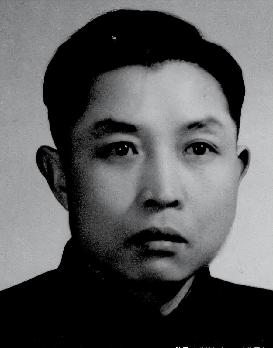 张和轩（1918—1972），河北省石家庄市行唐县人，1939年参加革命，同年加