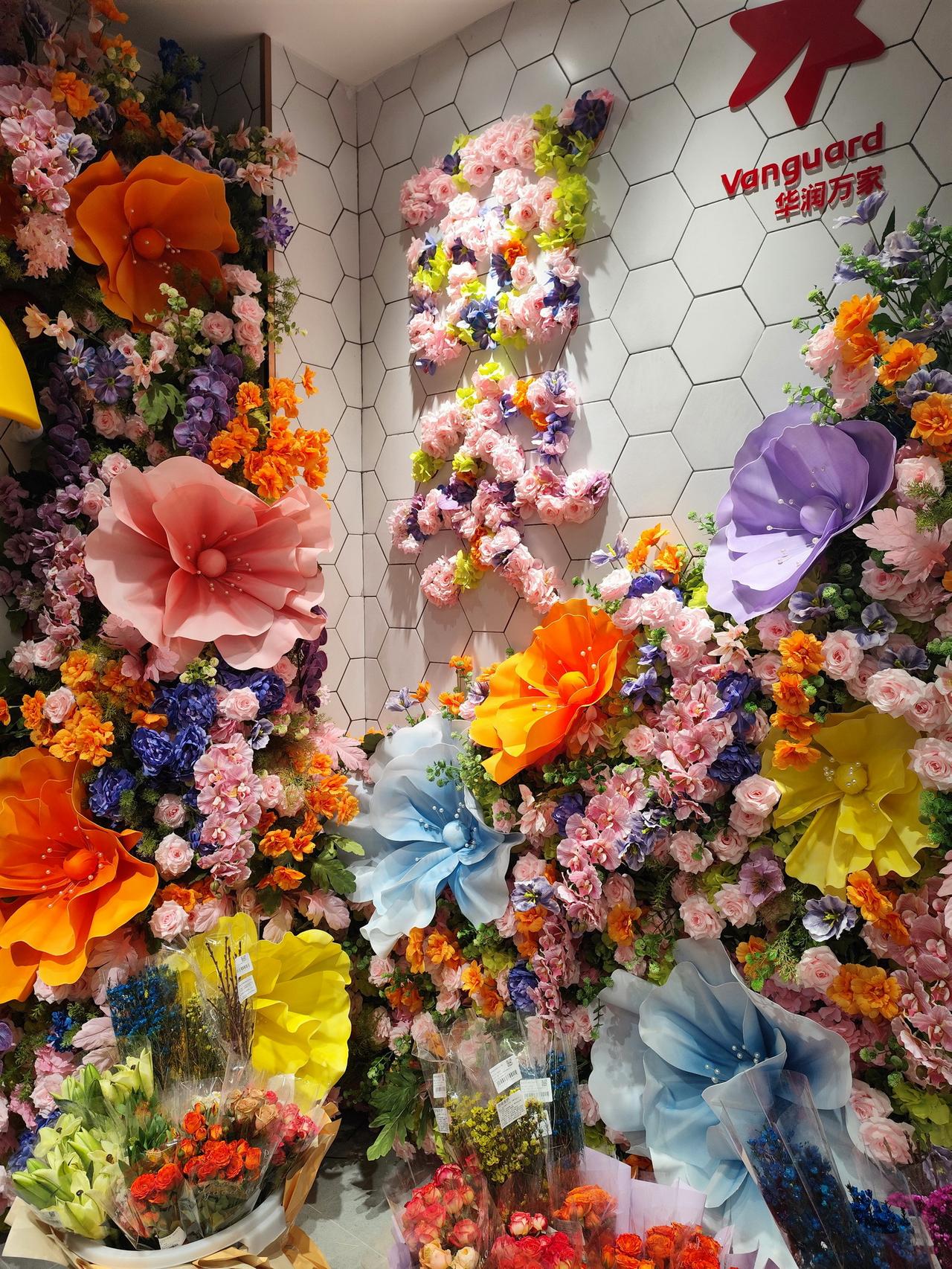 华润万家终究还是坐不住了——龙首村门店大幅调改后盛大亮相，来看看有哪些变化呢？虽