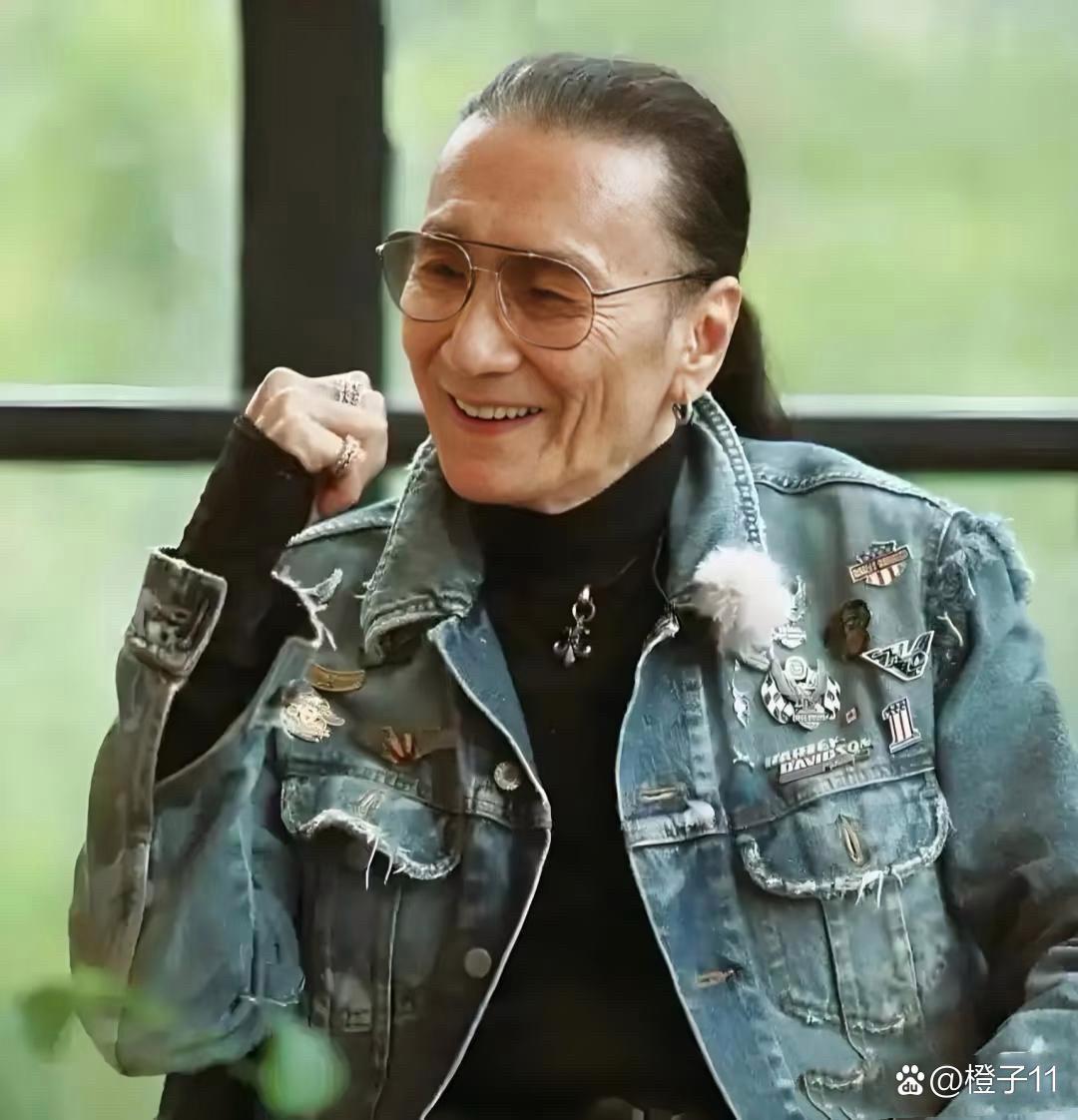 谢贤说：我曾三年都没碰过Coco，就是纯粹为了跳个舞。也许我现在讲出来...