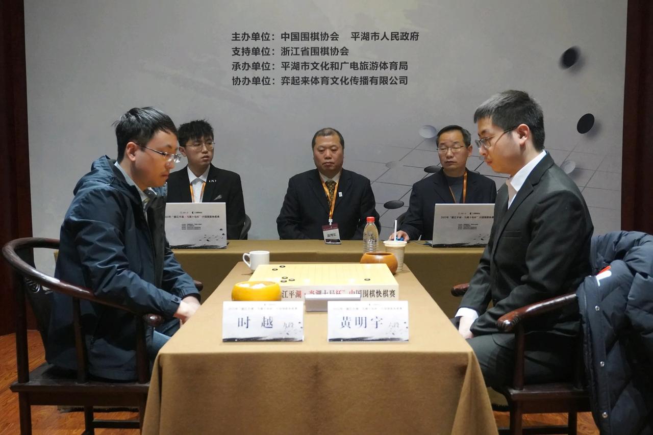 黑马~继续狂奔首夺冠军
龙哥~大脑短路功亏一篑




第36届浙江平湖