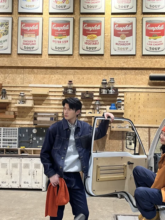 LIVE图直发！！周一福利看帅哥啦