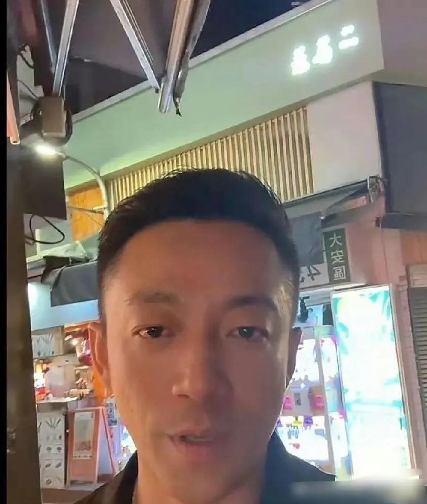 汪小菲彻底打破S家束缚!
他真的不惧人言，开始大大方方晒孩子了，小箖箖的正面照曝