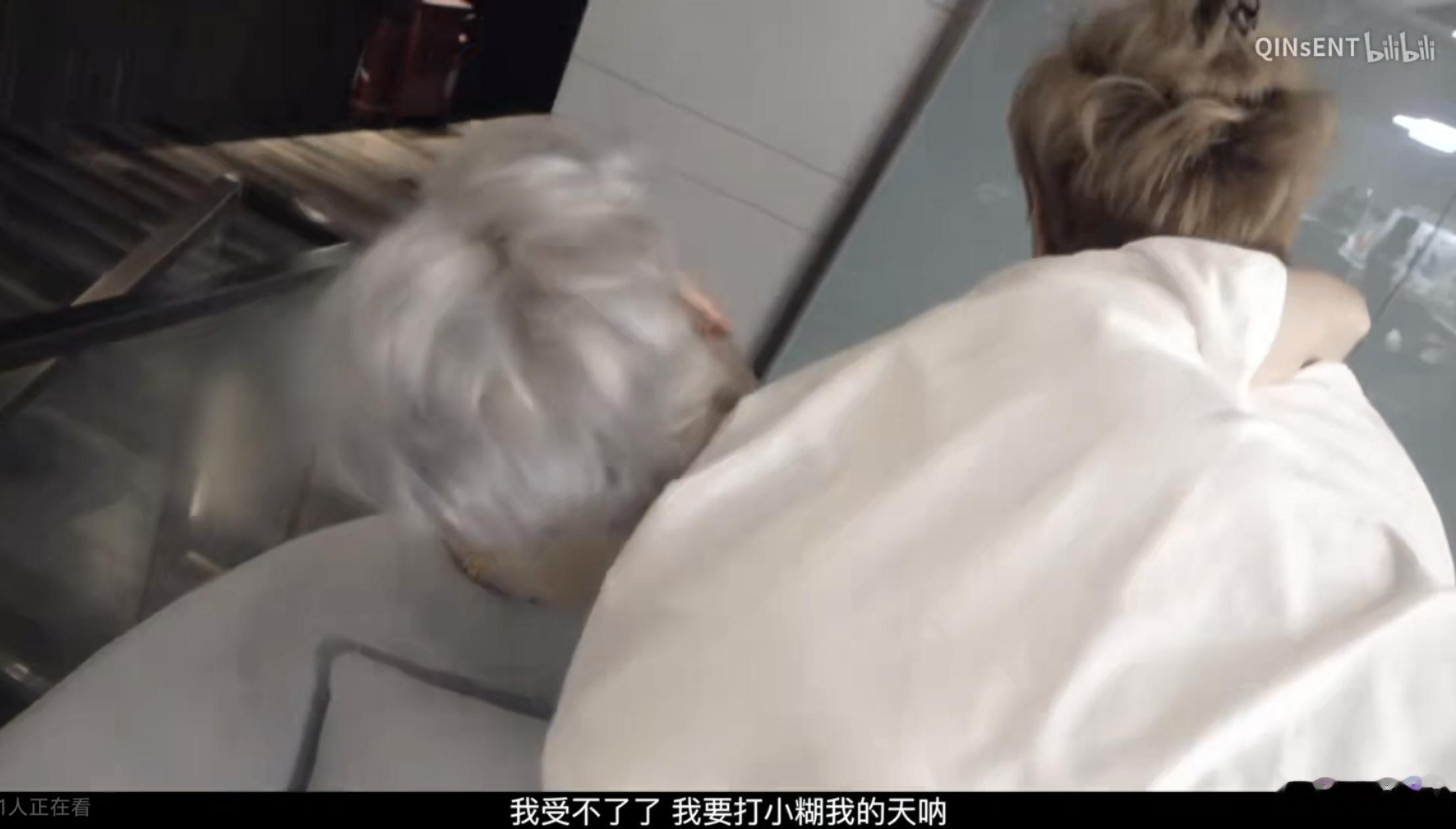 哦？妞妞继承了爸爸的暴力 